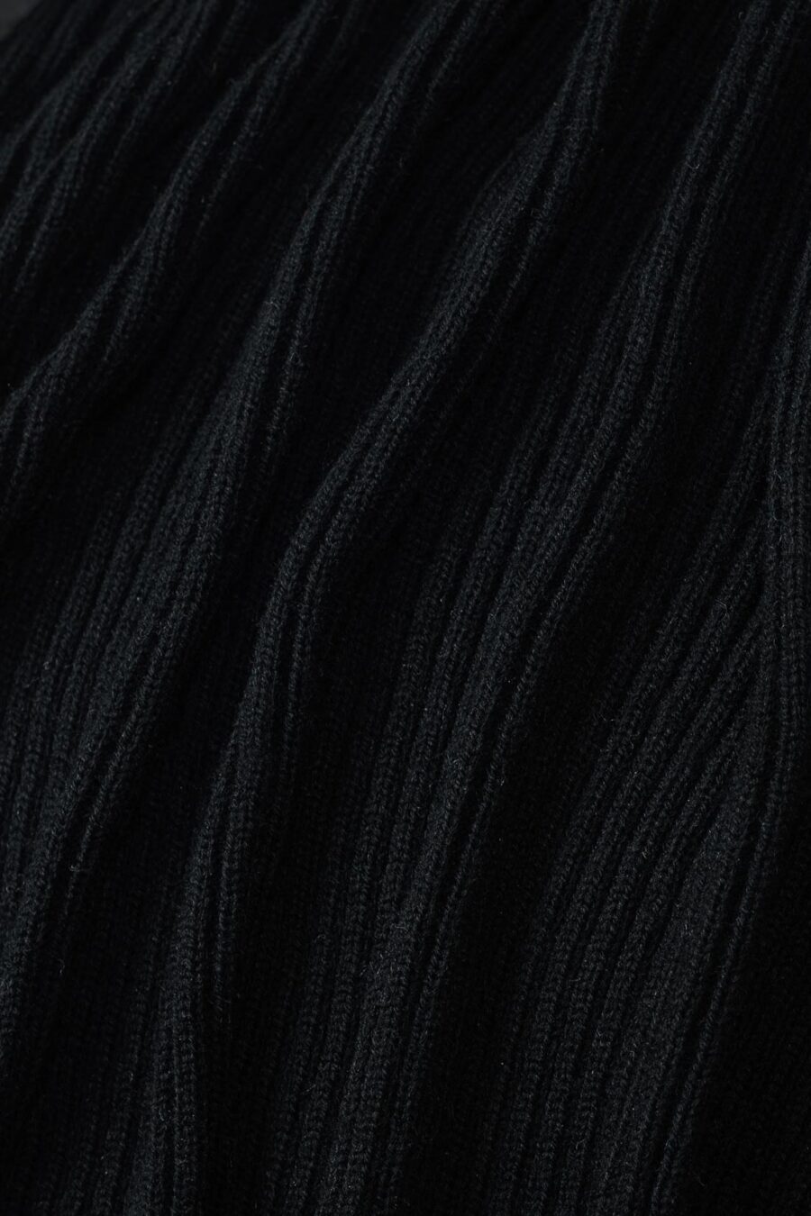 Black Ribbed Knit Dress Pleated Kargede Designer Knitwear Dress detail - Allure – Black Rib Knit Dress