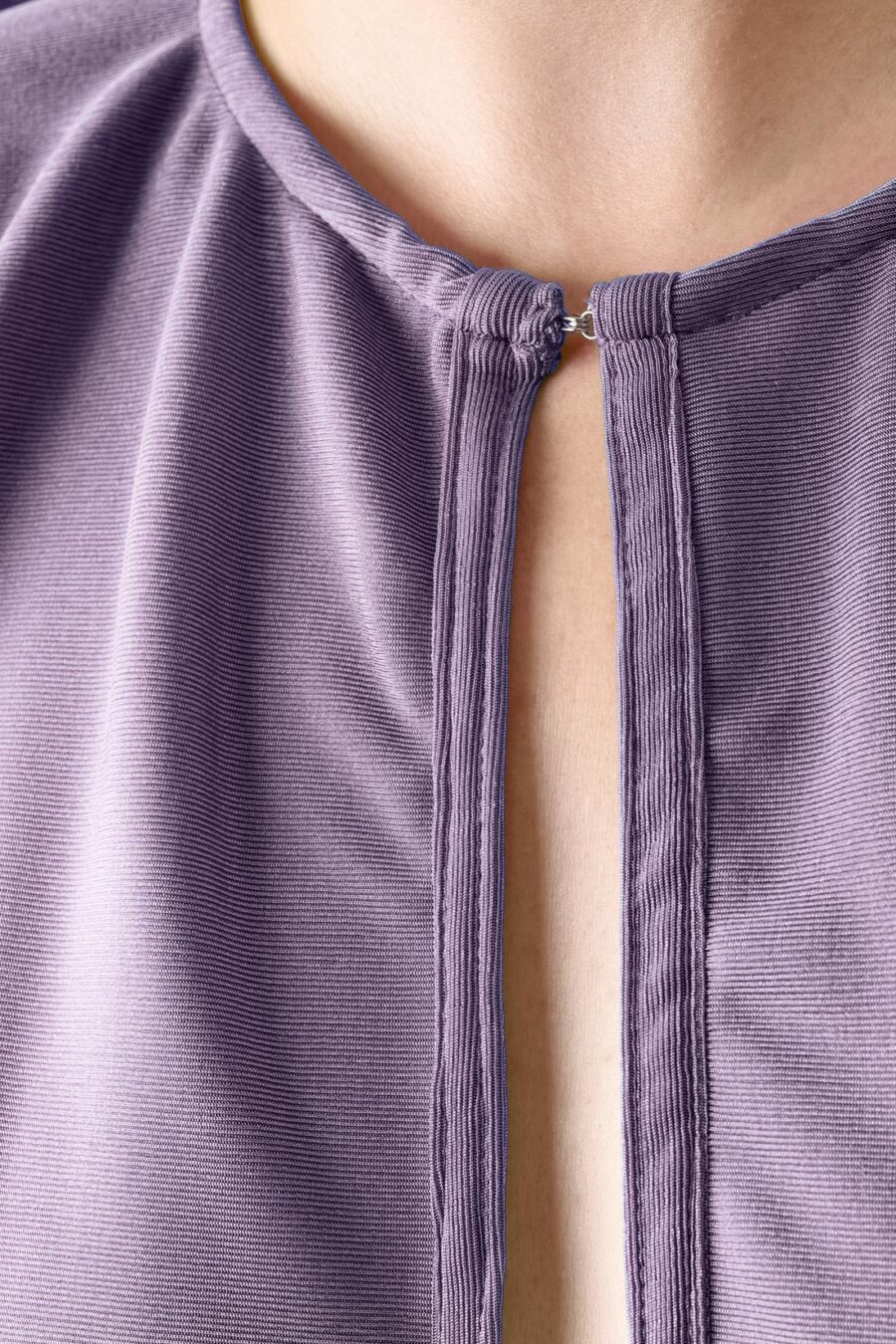 Purple Long Sleeve Cardigan Shimmering Fabric Kargede Designer Cardigan detail - Serenity – Oversized Cropped Cardigan Purple