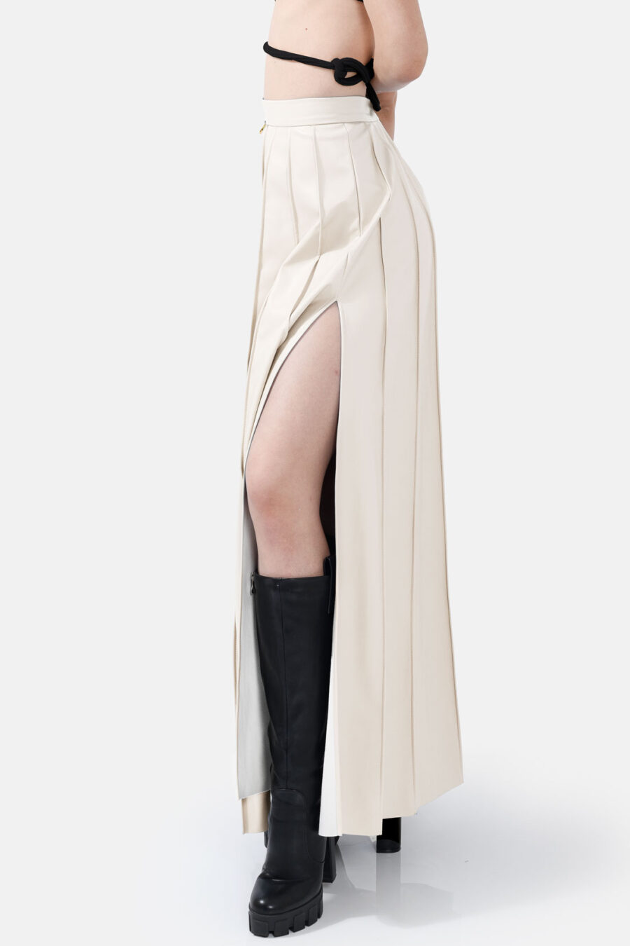 White Pleated Vegan Leather Midi Skirt Kargede Designer Skirt Side Avila - Solace – Pleated White Vegan Leather Maxi Skirt