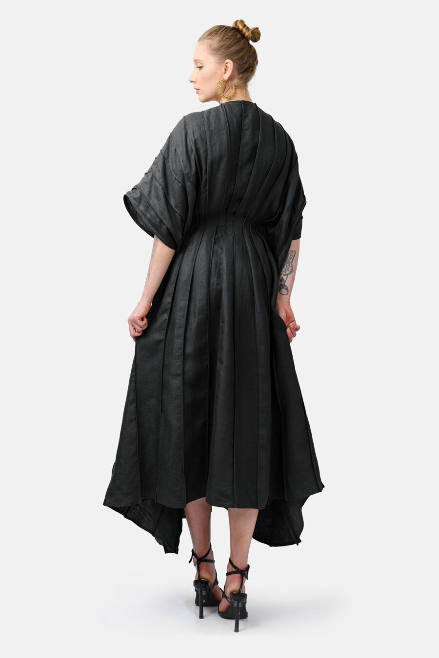 Black Designer Linen Kaftan Dress With Pleated Detail by Kargede Back