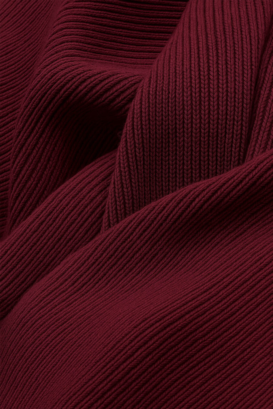Burgundy Red Ribbed Knit Halter Top Pleated Kargede Designer Halter Top Knitwear Detail Shot