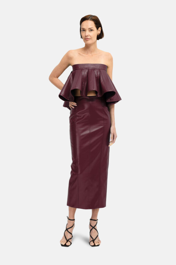 Embrace – Structured Black Leather Crop Top